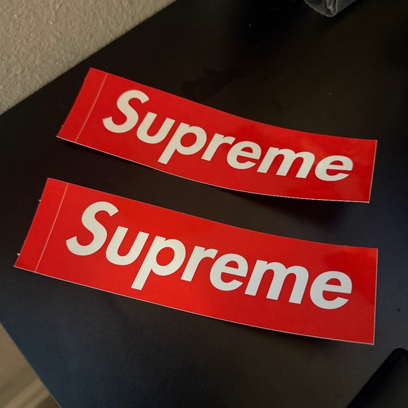 Lot of 2 Supreme Stickers AUTHENTIC - Picture 1 of 1